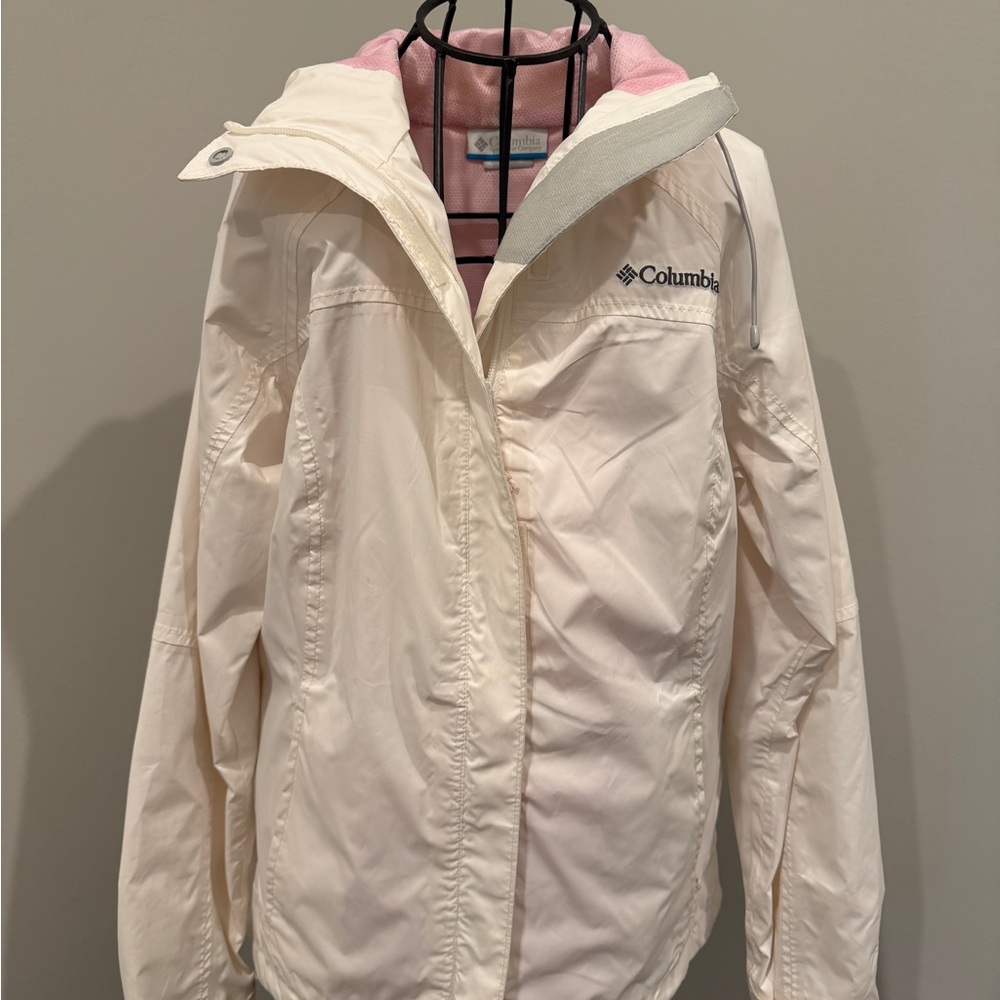 Columbia Women's Light Pink Ski Jacket